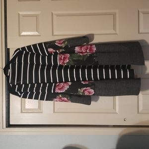 A.gain one size duster cardigan.   Floral and stripes